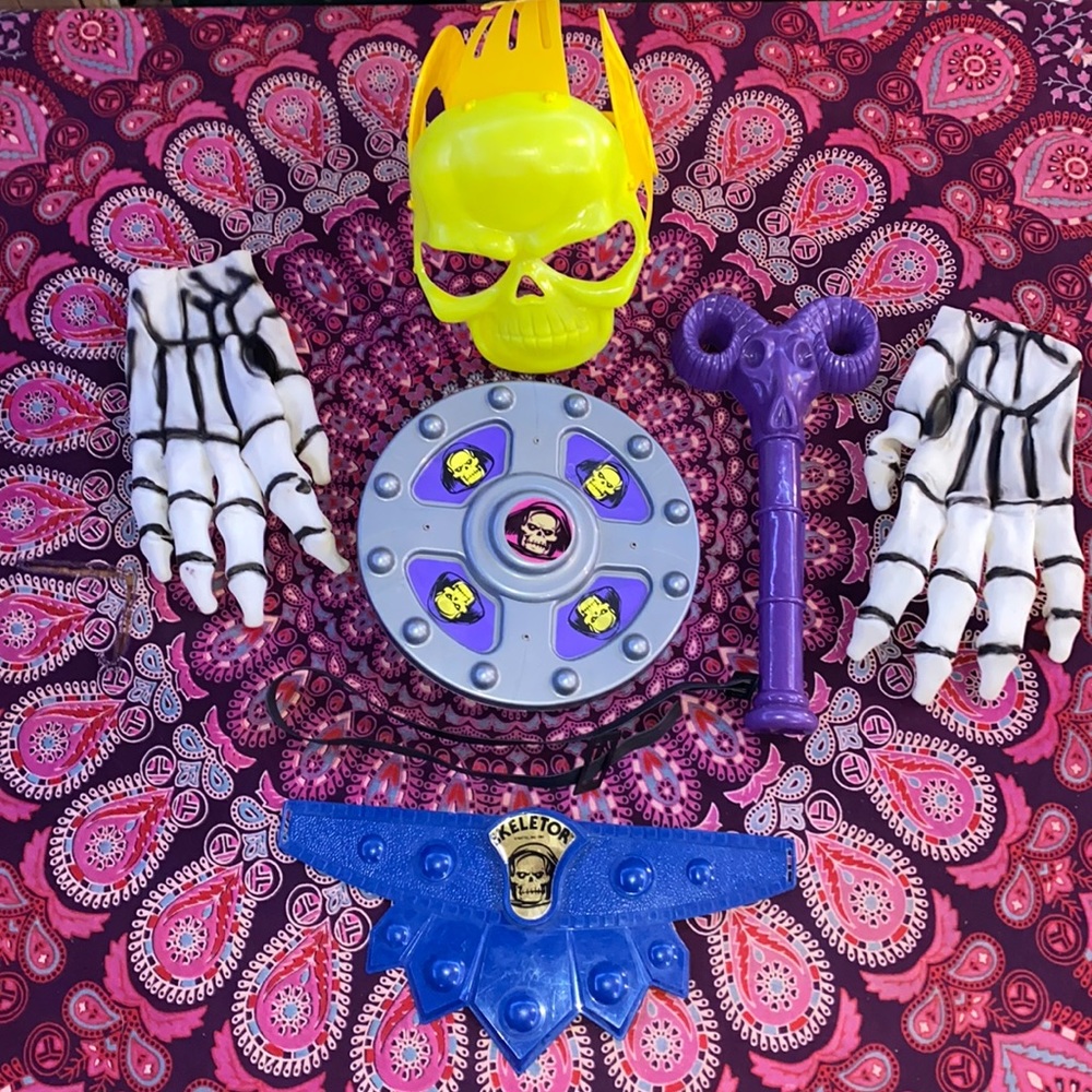 Vintage 1983 Skeletor He-Man costume. OS